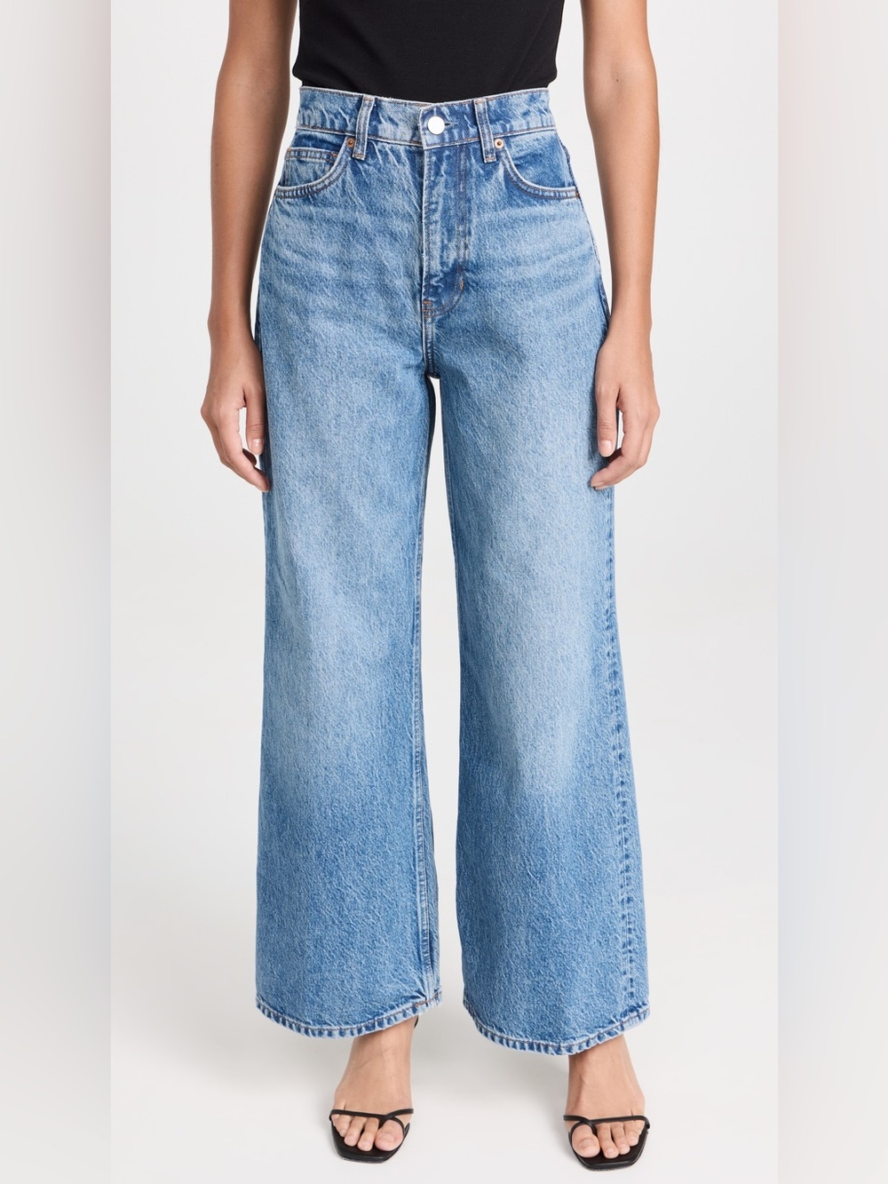 Reformation Cary High Rise Wide Leg Cropped Jeans in Light Wash - 26